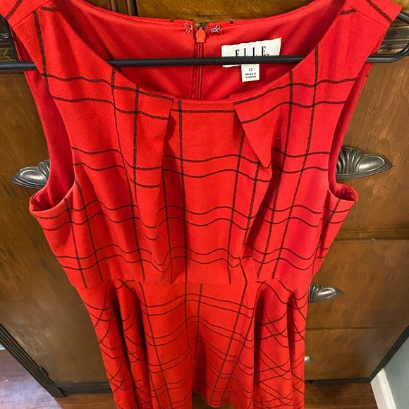 Elle Red Plaid Dress - Picture 4 of 4